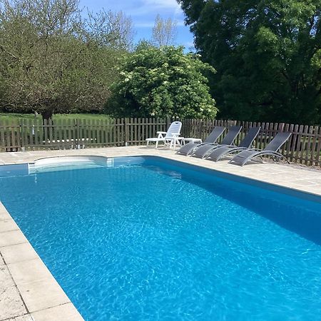 Bed and Breakfast Le Petit Bijou Saint-Fraigne Экстерьер фото