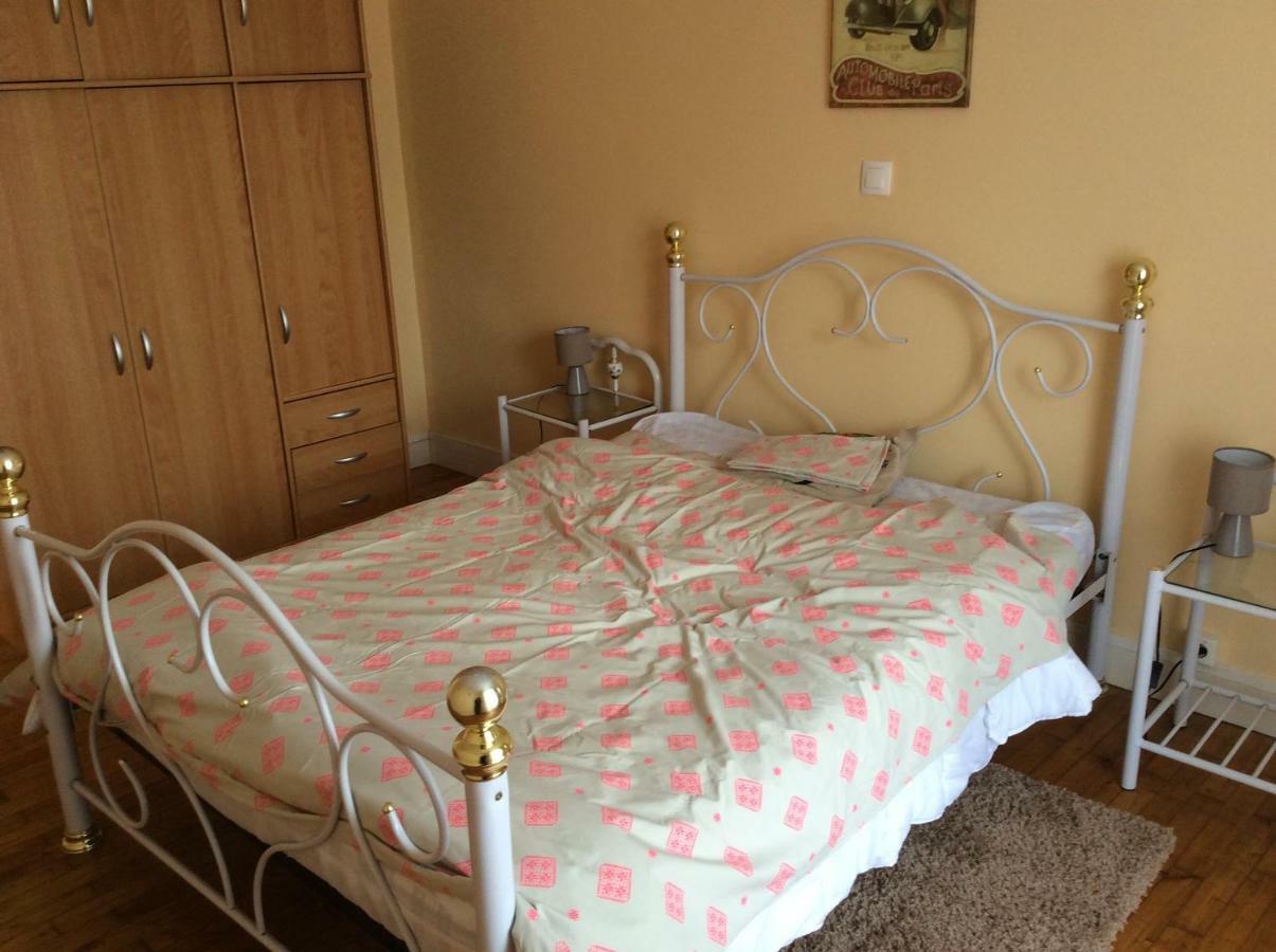 Bed and Breakfast Le Petit Bijou Saint-Fraigne Экстерьер фото